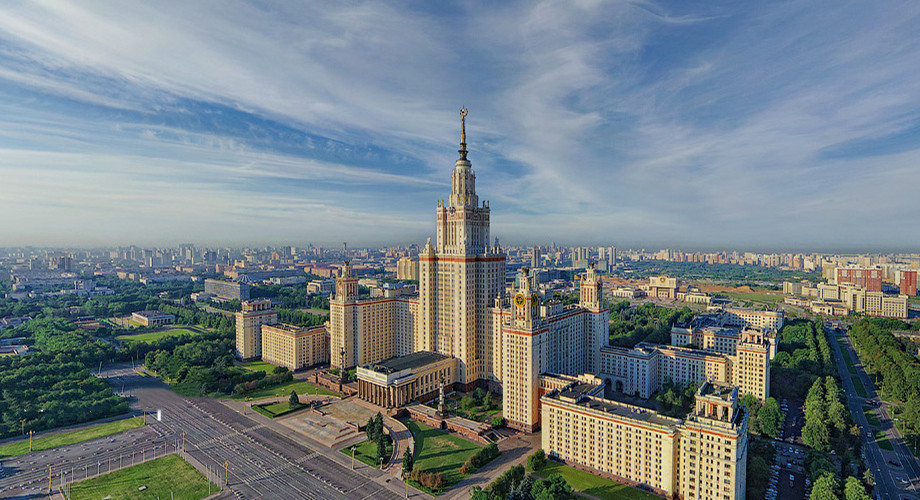 校园建筑与学习环境示意图